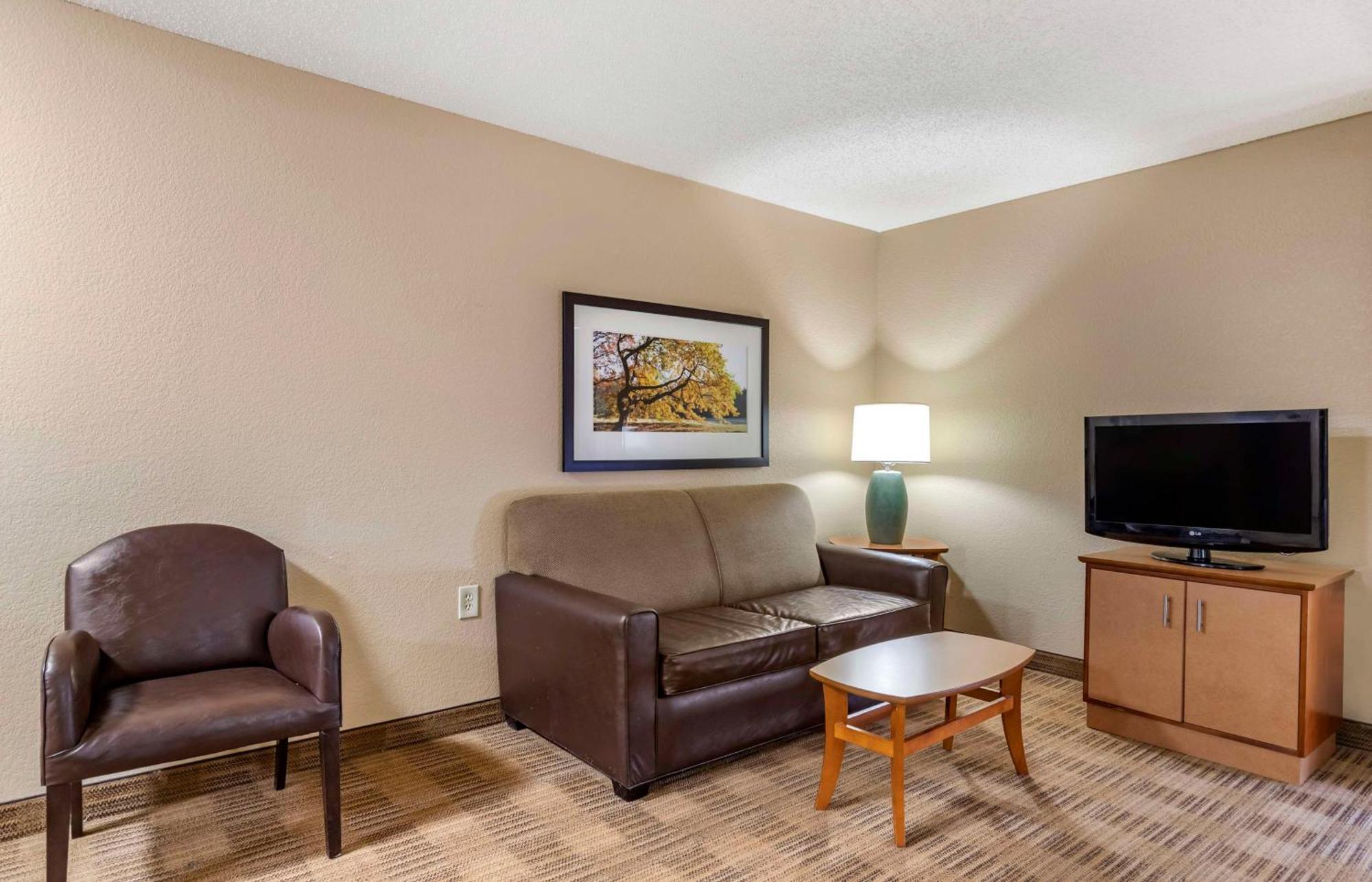 Extended Stay America Suites - San Antonio - Colonnade - Medical Экстерьер фото