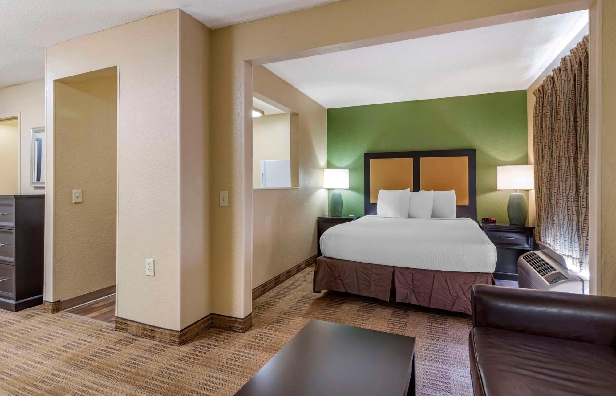 Extended Stay America Suites - San Antonio - Colonnade - Medical Экстерьер фото