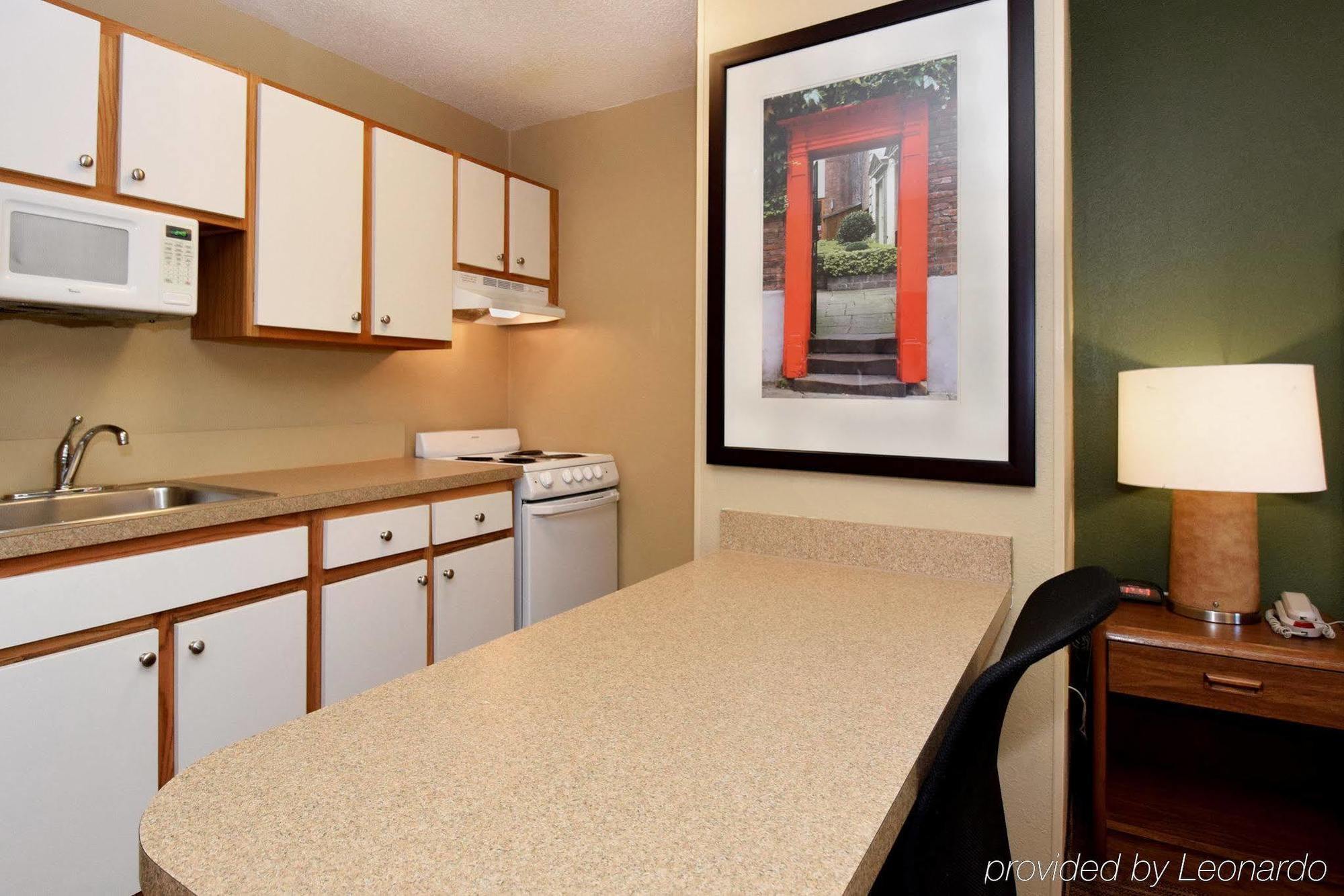 Extended Stay America Suites - San Antonio - Colonnade - Medical Экстерьер фото