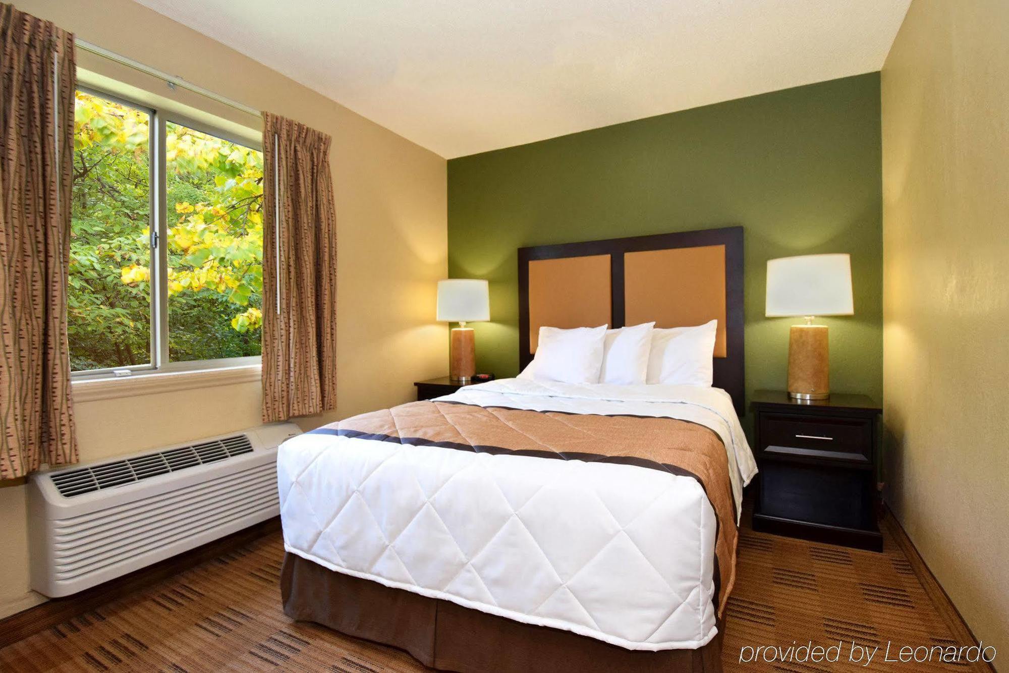 Extended Stay America Suites - San Antonio - Colonnade - Medical Экстерьер фото